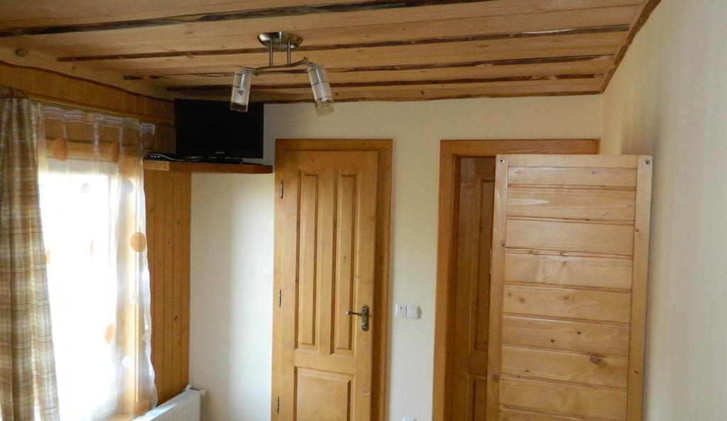 U Stozi Hotel Dragobrat Ruang foto